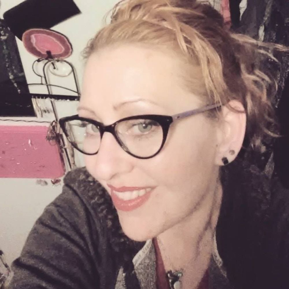 Meet your Posher, Jenny